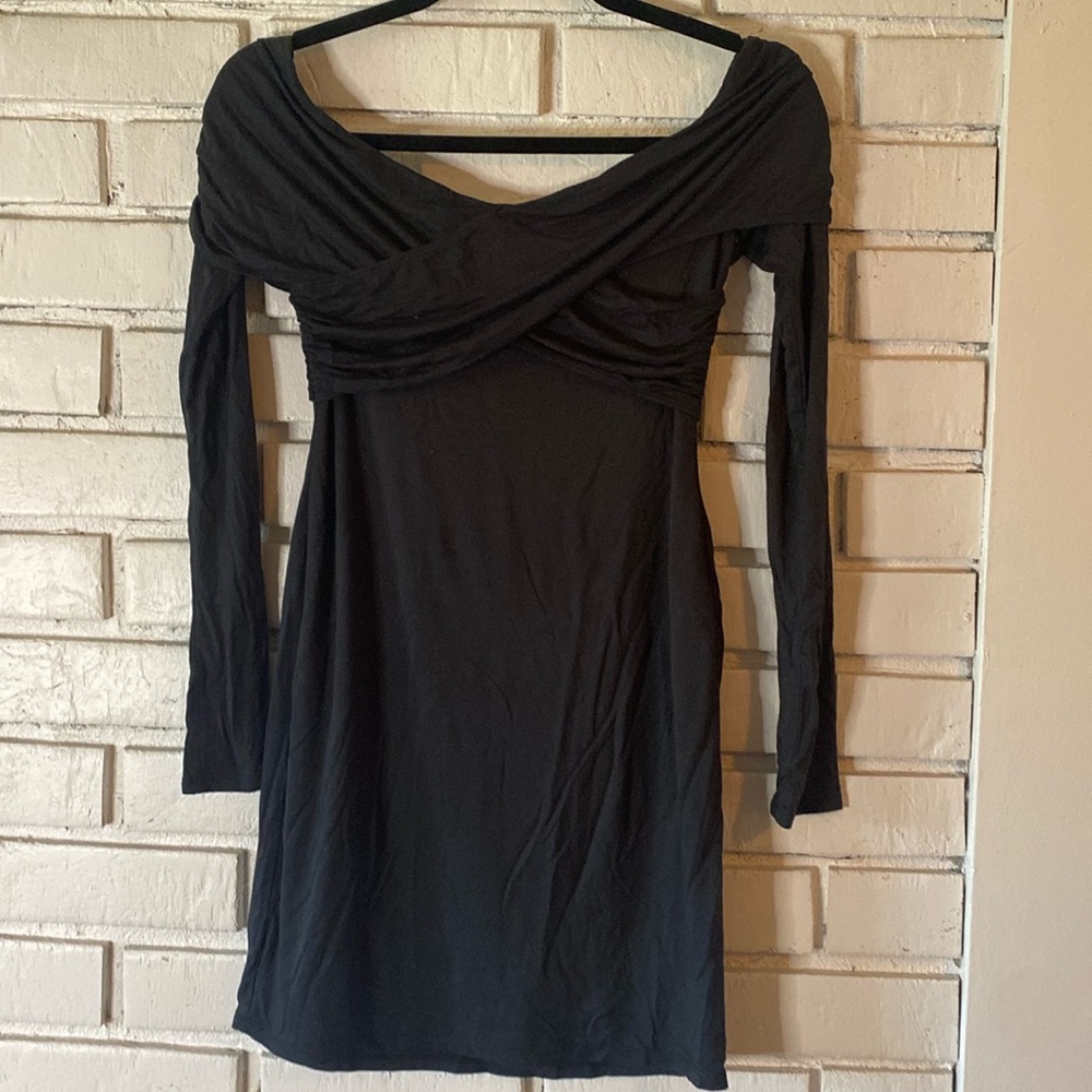 House of Harlow‎ black off the shoulder dress